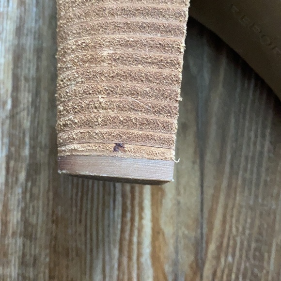 Report Rayce Neutral Open Toe Stack Heel Laser Cut Booties - Picture 3 of 6